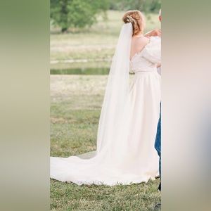 enVogue Bridal Accessories - Dazzling Cathedral Veil